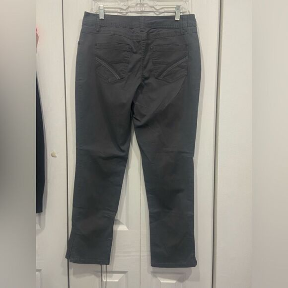 Style & Co. Cotton spandex gray pants zipper up on the bottom legs size 10 - Picture 12 of 13